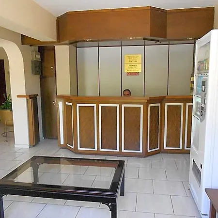 Hotel Denis *