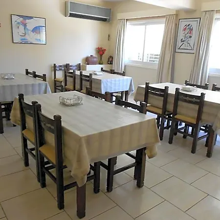 Hotel Denis