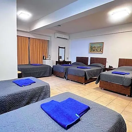 Hotel Denis *